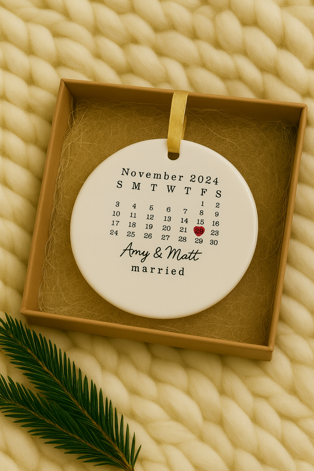 Personalized Married Ornament, Custom Wedding Gift, Wedding Date ornament, Heart Calendar, Anniversary Gift, Our First Christmas, Newlywed Gift, Wedding Gift