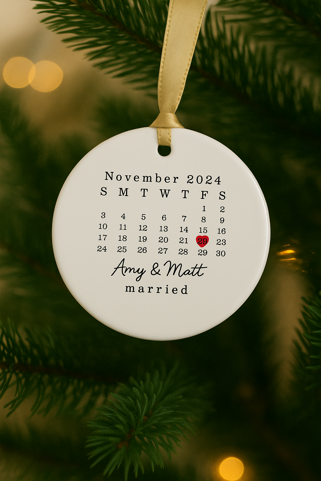Personalized Married Ornament, Custom Wedding Gift, Wedding Date ornament, Heart Calendar, Anniversary Gift, Our First Christmas, Newlywed Gift, Wedding Gift